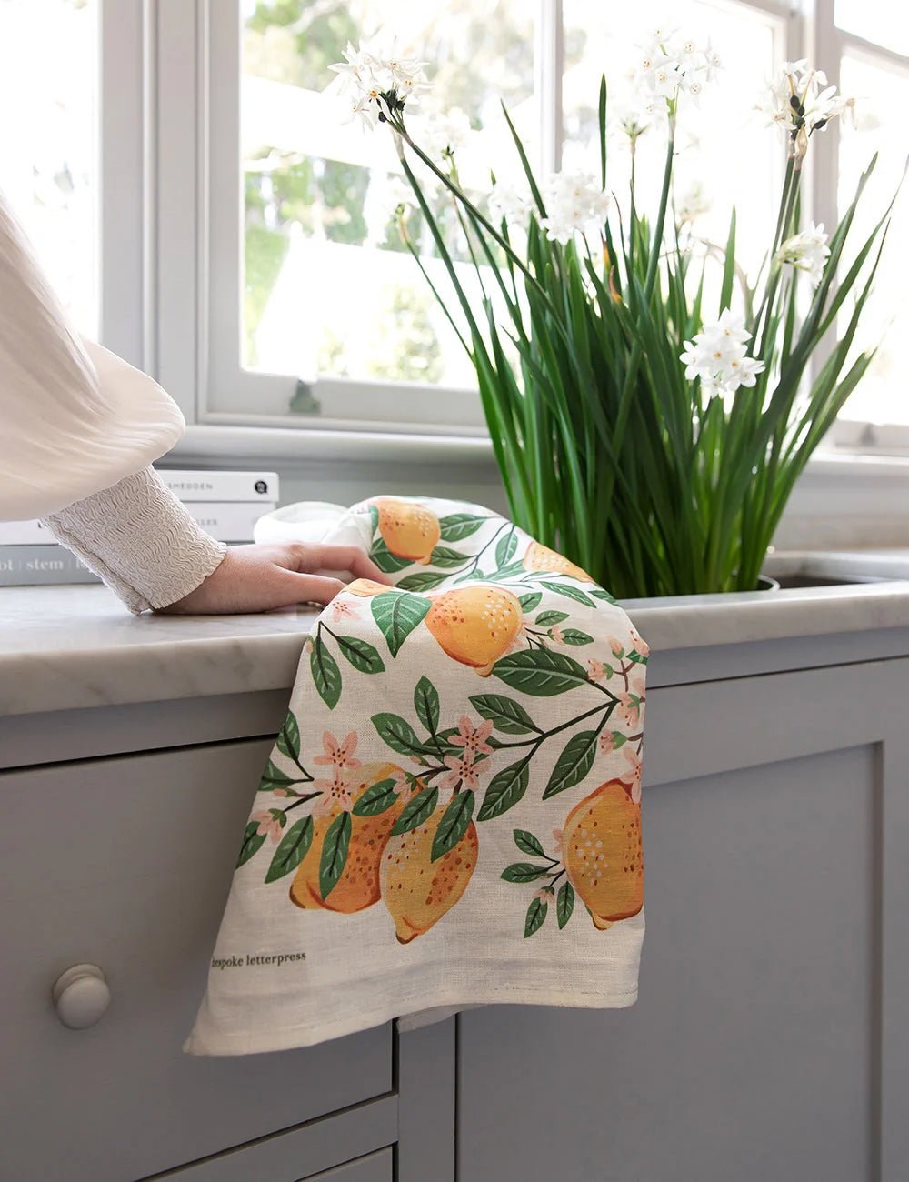 Lemons 100% Linen Tea Towel - The Green Room Flower Company